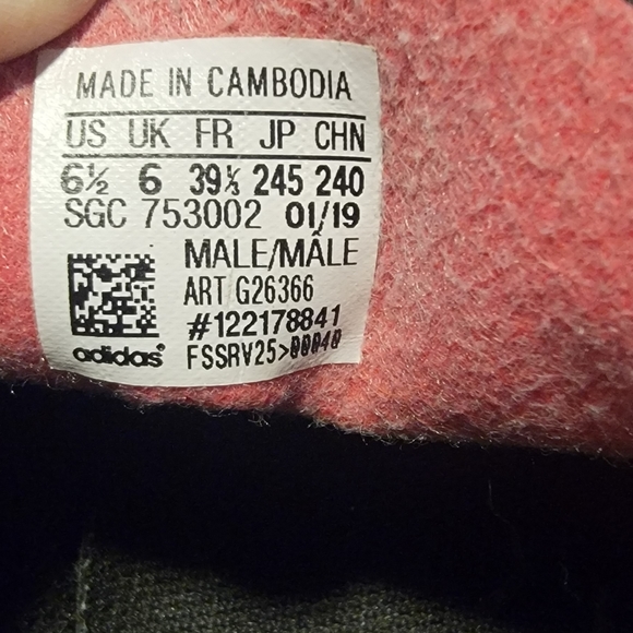 Boys/ Men's Adidas cleats - Picture 4 of 4